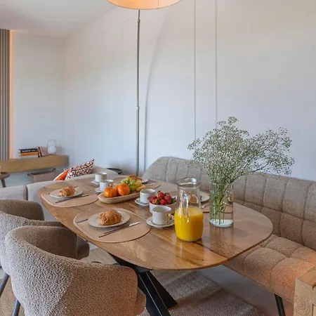 Modern And Bright 2 Bedroom Apt, Swimming Pool And Gym * Estepona